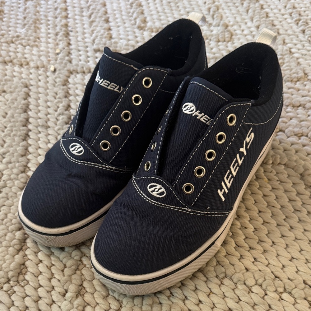 Heelys Kids' Navy and White Sneakers